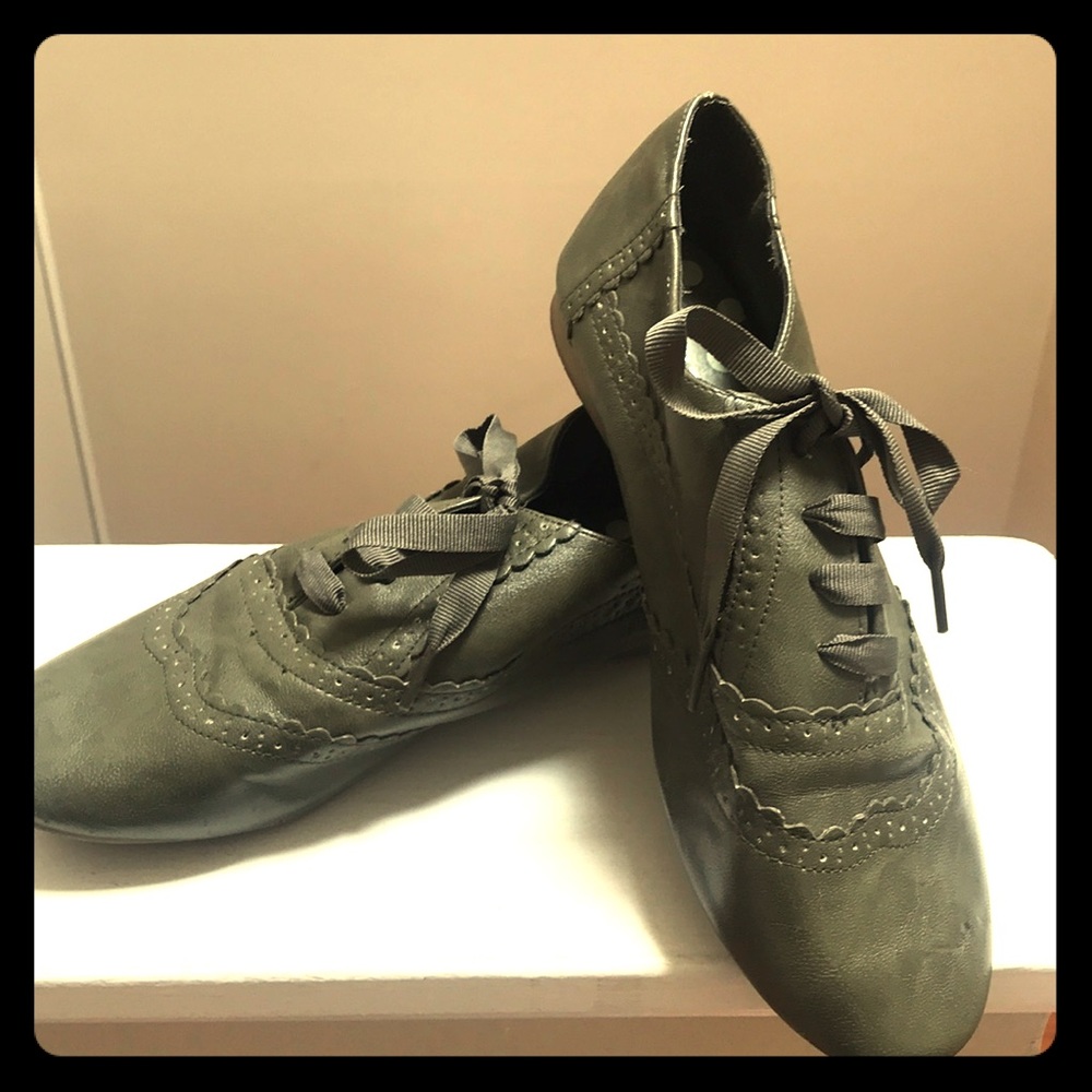 Womens shoes
